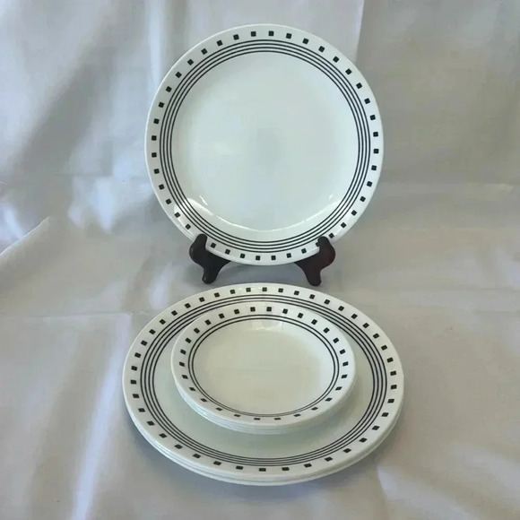 Corelle CITY BLOCK Dinnerware Set of 8 for 4, Modern MCM Black & White Dishes - Picture 1 of 5